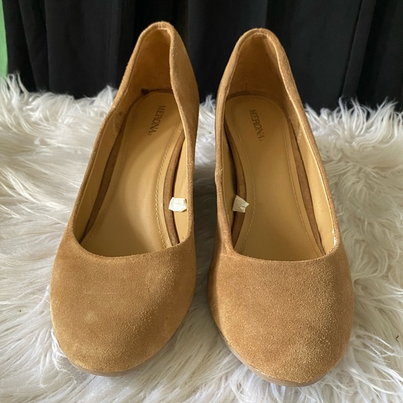Merona tan leather wedge pumps sz11 - Picture 1 of 6